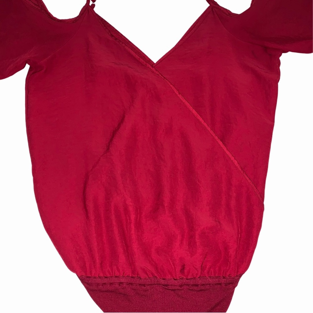 Abercrombie & Fitch Satin Cold Shoulder Bodysuit V Neck Maroon Layering Silky - Picture 4 of 12